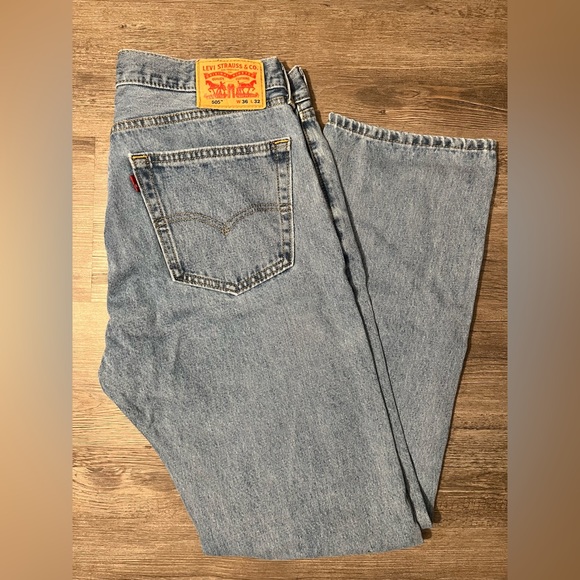 Levis Jean - Picture 2 of 2